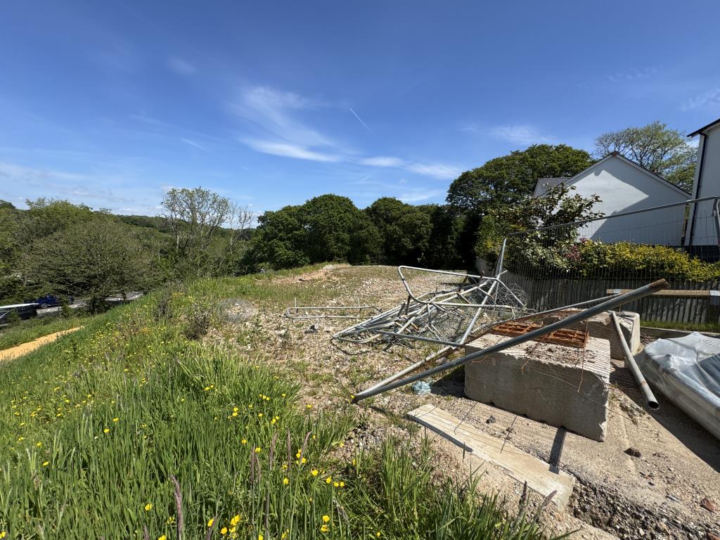 Lot: 9 - LAND WITH PLANNING - View of the site